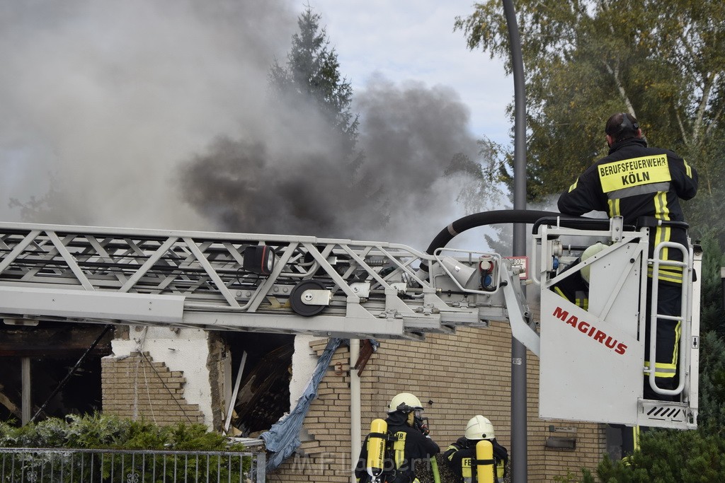 Feuer 2 Y Explo Koeln Hoehenhaus Scheuerhofstr P0363.JPG - Miklos Laubert